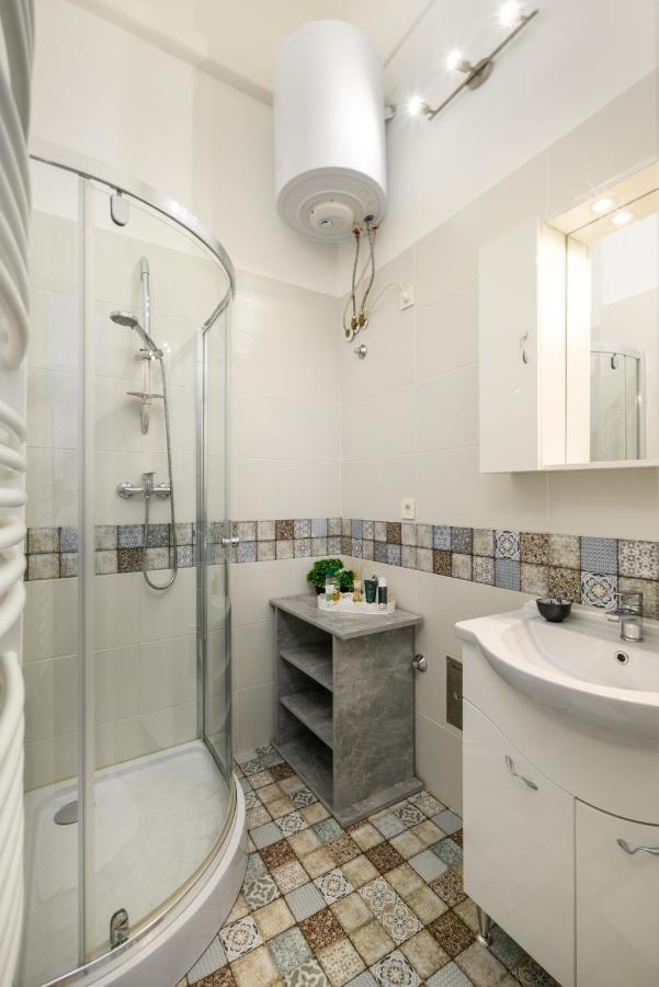 Ja18 Downtown Pearl - 2 Bedroom Apartment Budapest Esterno foto